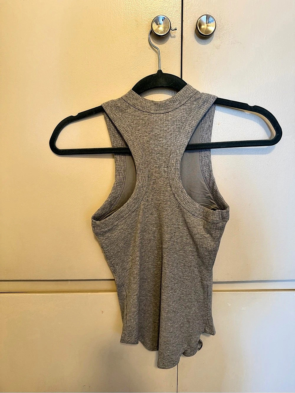 Fabletics High Neck Rib Built-In Bra Tank Gray - Picture 2 of 2